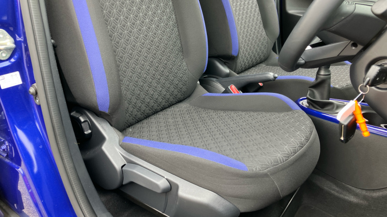 Toyota Aygo X 1.0 VVT-i Edge 5dr Petrol Hatchback